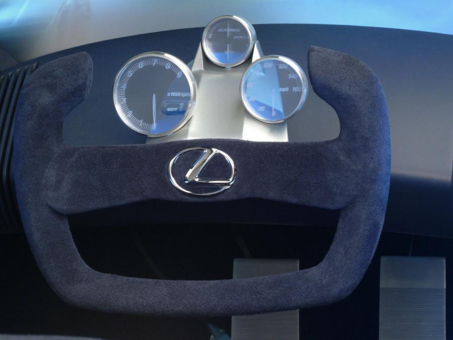  Lexus LF-C Concept 2004 года  (фото 23 из 112)